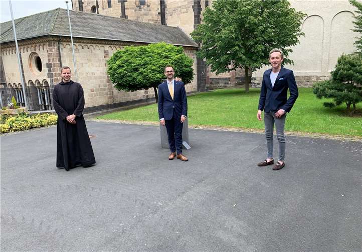 Marc Ruland traf sich in Maria Laach mit Philipp Lohse und Pater Philipp Meyer OSB. Foto: privat