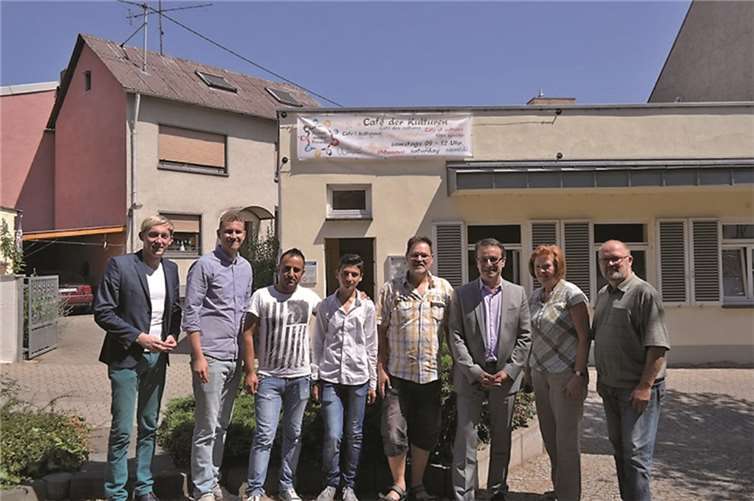 Marc Ruland und Miguel Vicente beim Besuch des „Café der Kulturen“. Privat