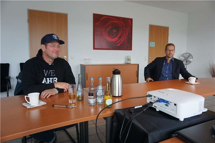 Marc Ulrich und Jörg Schäfer berichteten über ihre Erfahrung nach der Flut.Fotos: ROB