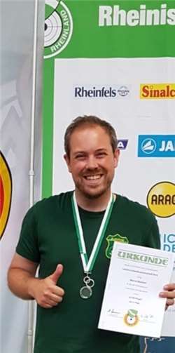 Marcel Bachem konnte sich über den größten Erfolg seiner Karriere freuen. Foto: St. Seb. Niederbachem