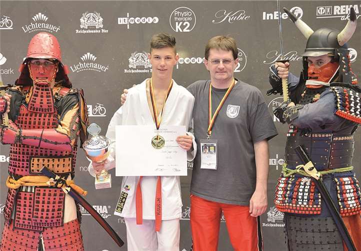 Marcel Baun und Trainer Uli Neumann. privat