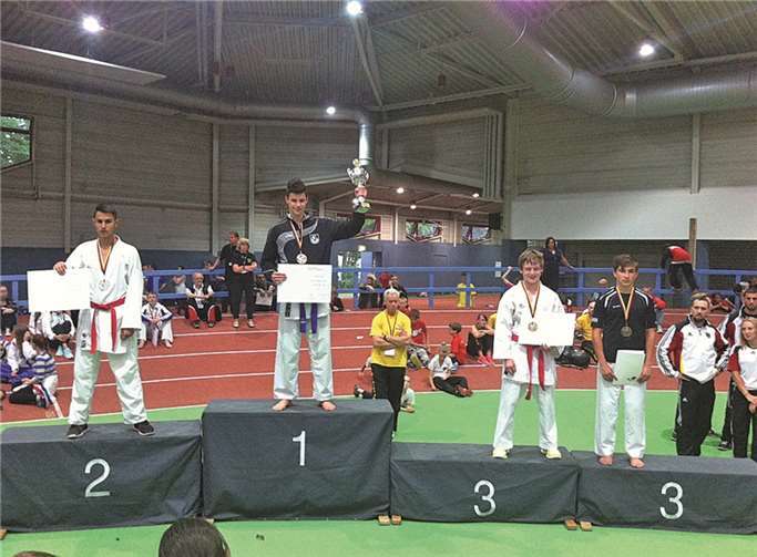 Marcel Baun wurde mit überragenden Leistungen deutscher Meister im Kumite Junioren. privat