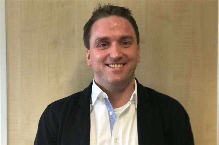 Marcel Caspers kandidiert für das Amt des Verbandsgemeindebürgermeisters. Foto: Privat