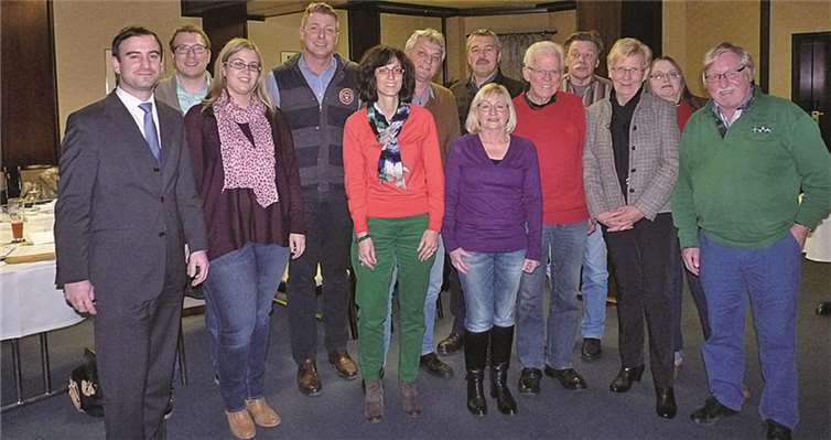 Marcel Hürter (li.) und der neue Vorstand der SPD Bad Breisig-Brohl - Lützing. Privat