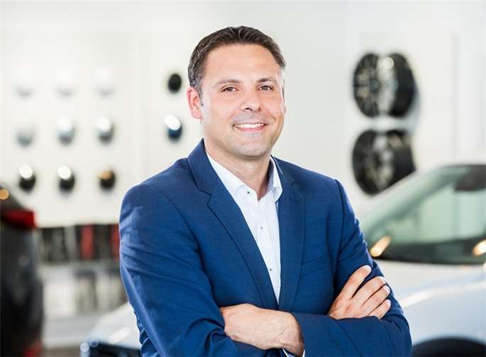 „Wir bieten den Kunden das komplette Leistungsportfolio im Verkauf und Service“  Marcel Maleck ist seit 2018 Standortleiter der Moll Automobile Koblenz (Mazda, Nissan, Toyota).Foto: Moll Automobile GmbH & Co. KG