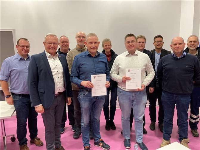 Marcus Broich (Mitte links) und Dr. Predrag Stojanovic verstärken als Organisatorischer Leiter beziehungsweise Leitender Notarzt das Rettungsteam für große Schadensereignisse.  Foto: Kreisverwaltung Neuwied