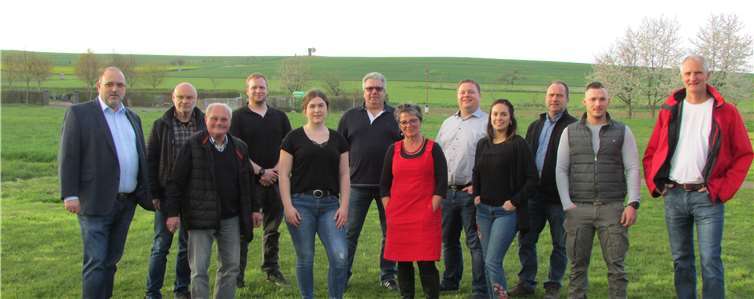 Marcus Welling (Platz 1), Günter Luxemburger (2), Klaus Skriboleit (12), Philipp Schnor (11), Maria Welling (6), Wolfgang Spurzem (10), Christine Bayer (4), Michael Schmitz (3), Annalyn Monschauer (8), Arnd Welling (7), Leon Laubenthal (9) und Ralf Schwarz (5).Foto: SPD Welling