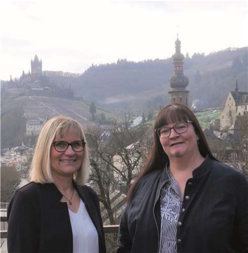 Margit Klein (li.) und Diana Scholten-Schwab.  Foto: Marina Weinem