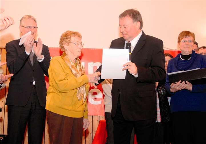 Maria Hilgert erhielt als älteste Teilnehmerin einen Sonderpreis.