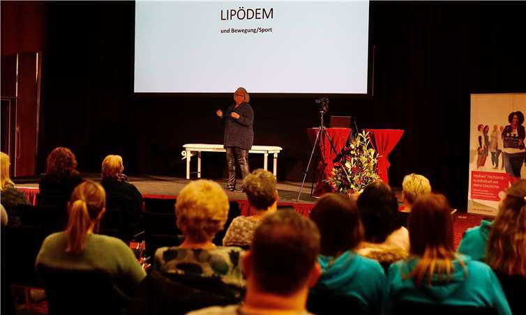 Marianne Meyer-Schiffer referierte über neue Therapieansätze in der Physiotherapie. Fotos: KG