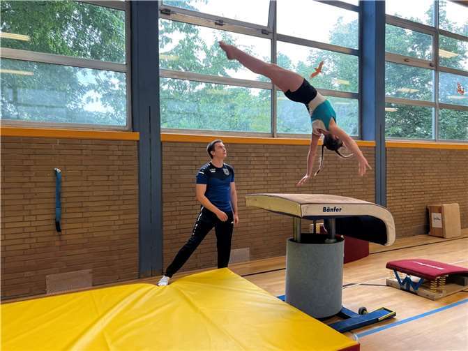 Marie Artelt am Sprung. Foto: TVV