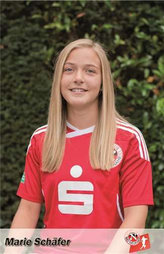 Marie Schäfer - erstes Tor im ersten Spiel.privat