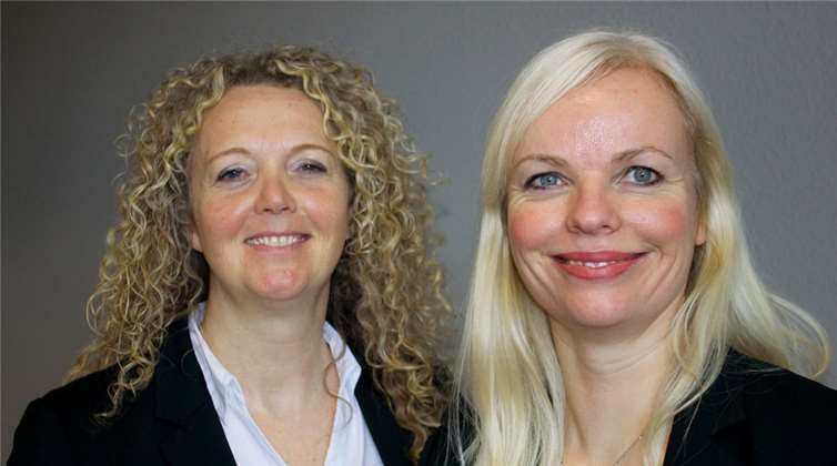 Marion Lüdke (li.) und Susanne Jurasovic - Gründerinnen von WirSuperhelden.