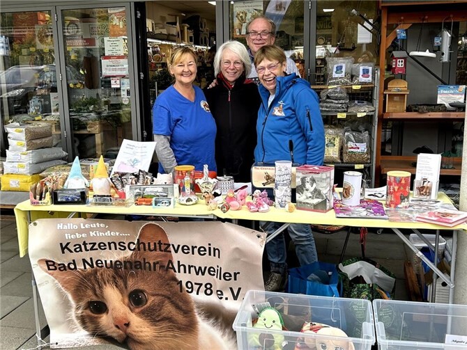 Marion Schmitz, Elke Becker, Boris Becker, Anita Andres (von links)