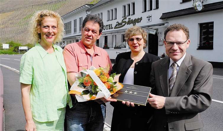 Marion Wenzel, Stephen Boden, Marina Boden, Heinz Schönewald. FIX