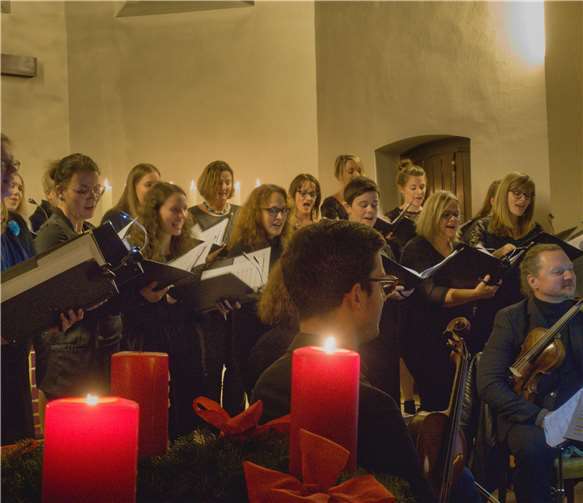 Markenzeichen von Encantada sind Präzision, sorgfältig ausgesuchte Chorarrangements sowie Aufstellungsveränderungen, die dem Zuhörer das Gefühl geben, „mitten drin“ zu sein.Foto: privat