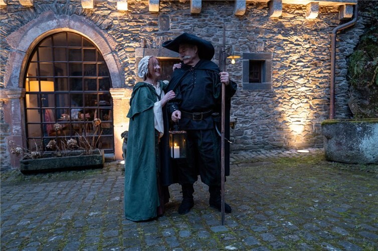 Marketenderin Ute Lellmann und Nachtwächter Josef Steiner