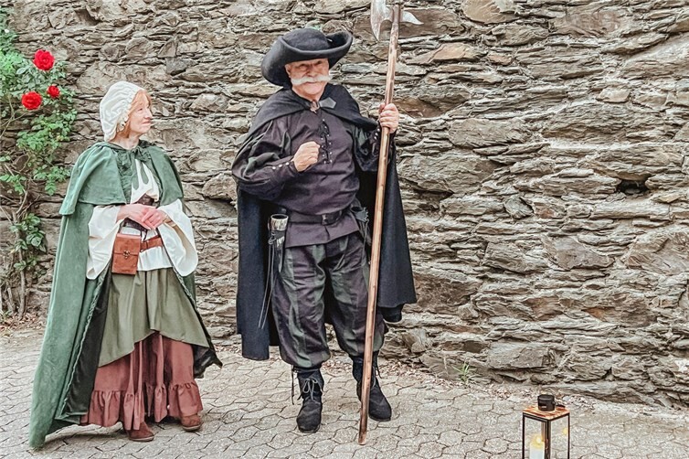 Marketenderin und Nachtwächter.