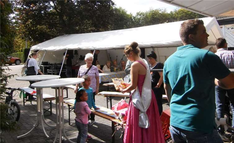 Marktkönigin Laura Lotz war zu Besuch.