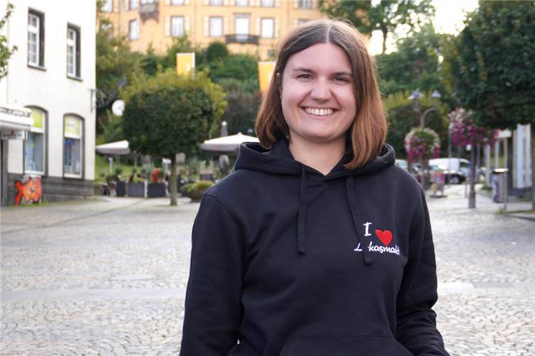 Marktmeisterin Julia Judt hat auf dem 619. Lukasmarkt alleine die Fäden in der Hand. Foto: CF