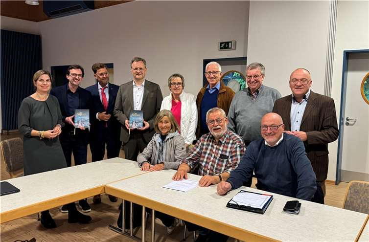 Markus Becker (4.v.l.) im Gespräch mit der CDU-Kreistagsfraktion Ahrweiler. Foto: N. Baum