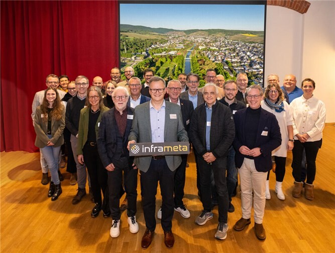 Markus Becker (vorne) bei der öffentlichen Vorstellung von AhrSure.  Foto: Dominik Ketz
