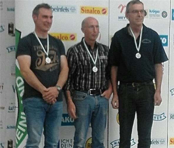Markus Gräff, Karl-Heinz Bay und Stefan Weinand wurden Kreismeister mit der Luftpistole.Foto: privat