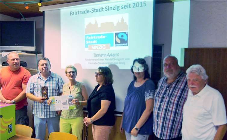 Markus Plenz, Alexander Albrecht, Renate Adams, Cora Blechen, Elke von Rauchhaupt, Dirk Schwarz und Heinz Becker.  Foto: Gerhard Adams