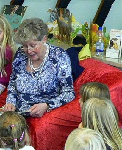 Willkommen in der Welt von Astrid Lindgren Marlene Schilg liest immer am letzten Freitag im Monat in der Stadtbücherei vor. Stadt Mayen