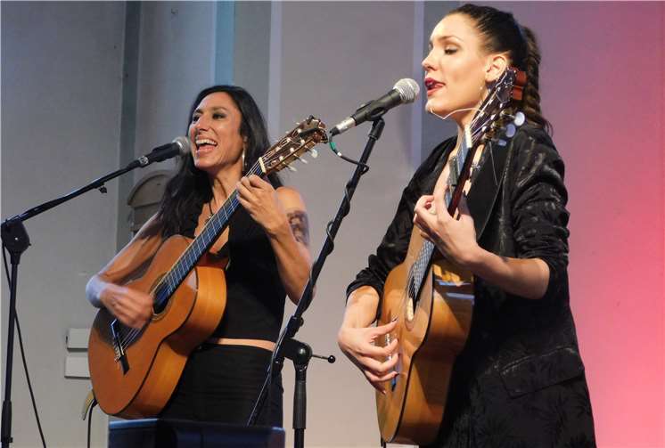 Marta Robles und Alicia Grillo spielten mit viel Gefühl (v. li.).
