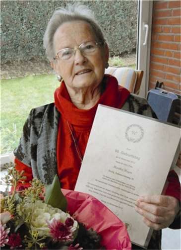 Martha Heym wurde 90 Jahre alt. privat