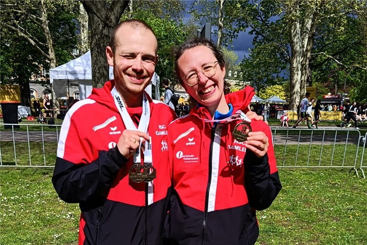 Martha König und Benjamin Bauer-König..- erfolgreich in Bonn im Team der DZNE BrainRunner 2 bei der Marathon-Mixed-Staffel.