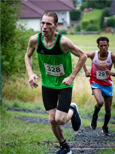 Martin Müller erreichte als erster das Ziel.