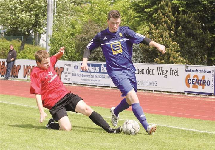 Martin Schweitzer, der an der 2:0-Führung beteiligt war, war auch in dieser Szene nicht von seinem Gegenspieler zu stoppen. privat
