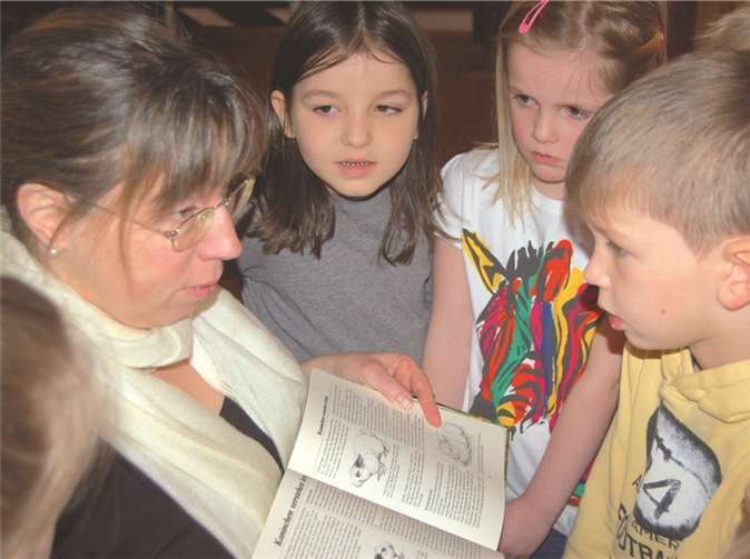 Martina Riemann begeistert die jüngsten Leser. privat