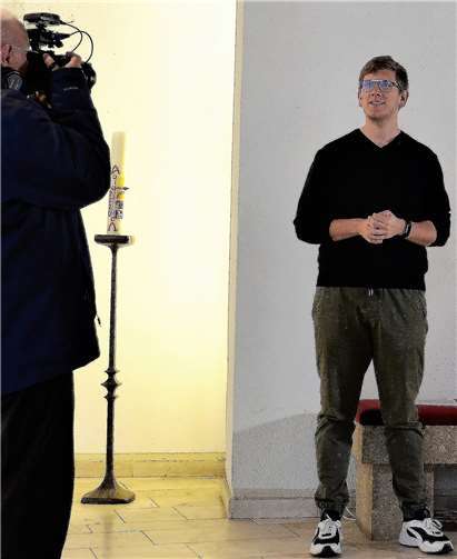 Matthias Beer schlüpft in die Rolle des Apostels Andreas. Foto: Dekanat Ahr-Eifel