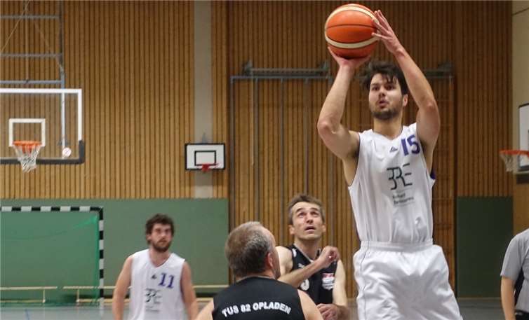 Matthias Göttelmann dominierte gegen Opladen unter dem Korb. Foto: privat