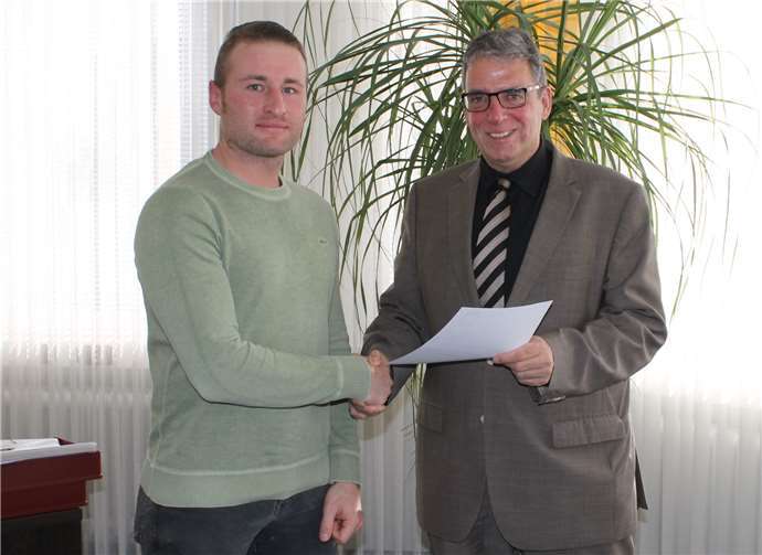 Matthias Reßmann ist offiziell kommissarischer Wehrführer Matthias Reßmann (l.) wurde jetzt offiziell durch Andree Stein beauftragt.