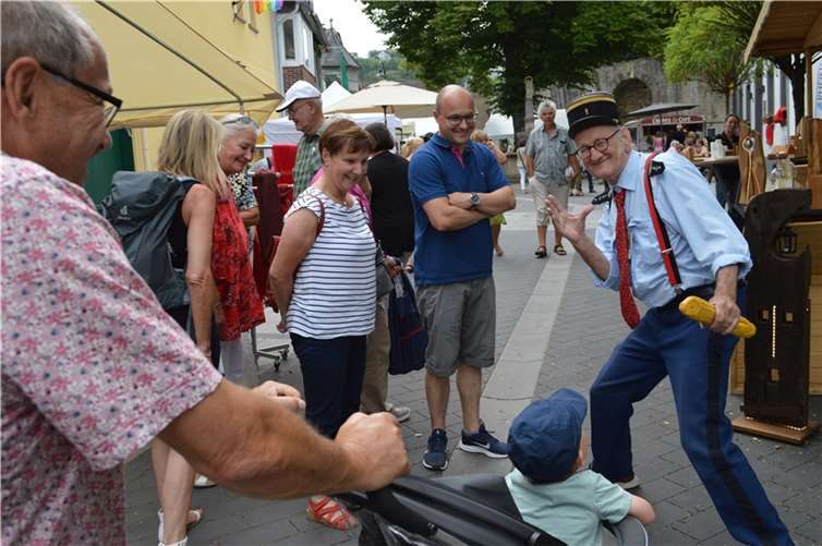 Matthieu Palas unterhielt gekonnt die kleinen und großen Besucher.