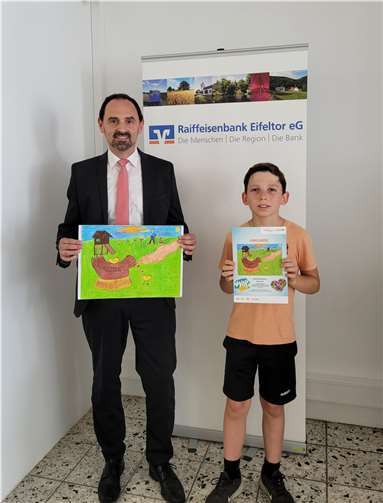 Matthis Brinkmann aus Kaisersesch errang auf Landesebene für Rheinland-Pfalz einen Förderpreis mit seinem Bild mit dem Namen „Mein Hühnerhaus“. Quelle: Raiffeisenbank Eifeltor eG