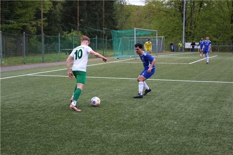 Max Blohm (10), ein Aktivposten der TuS-Elf. Foto: LS