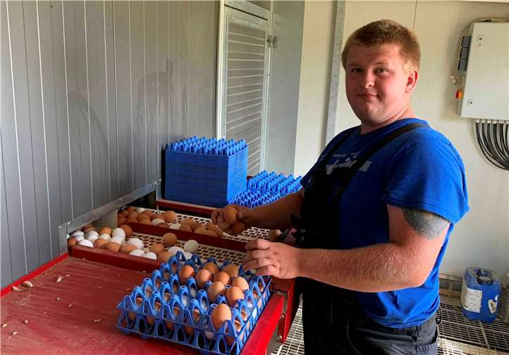 Max Walter bei der Arbeit. Foto: Caritas Werkstätten