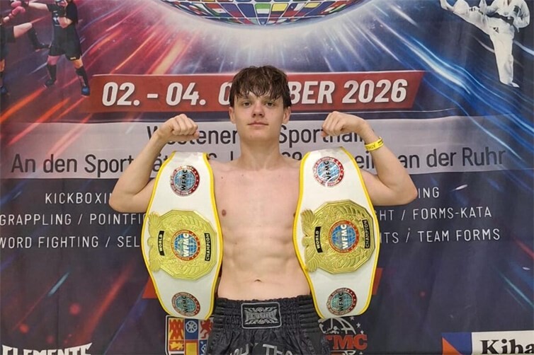 Maxim Stieben in Siegerpose.