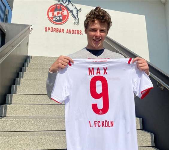 Maximilian Bluhm mit dem U 17-Trikot des 1. FC Köln. Foto: privat
