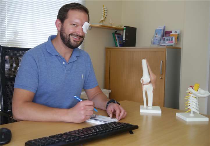 Maximilian Brückle ist neuer Facharzt der Orthopädie und Unfallchirugie Maximilian Brückle ist neuer Facharzt der Orthopädie und Unfallchirugie.Foto: privat