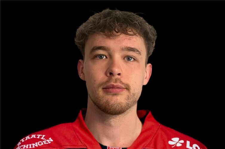 Maximilian Kolesnikov bleibt der EG auch in der kommenden Saison treu.
