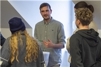 Jugend zeigt bei Austausch mit Politikern in Haus Wasserburg, dass sie mitreden können - und wollen