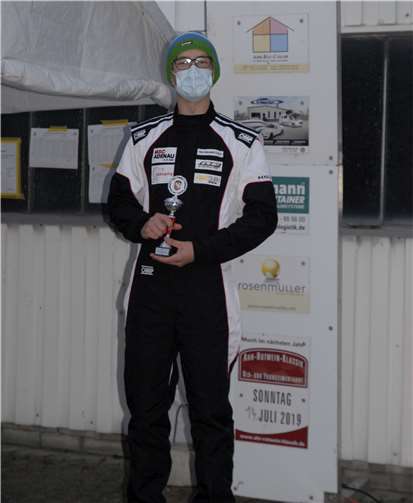 Maximilian Simons bei der Siegerehrung.