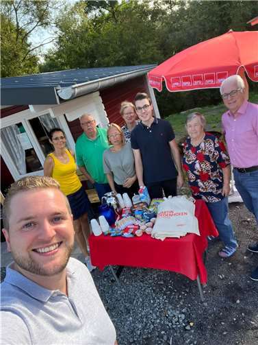 MdB Martin Diedenhofen und die Puderbacher SPD-Mitglieder. Quelle: SPD-Ortsverein Verbandsgemeinde Puderbach