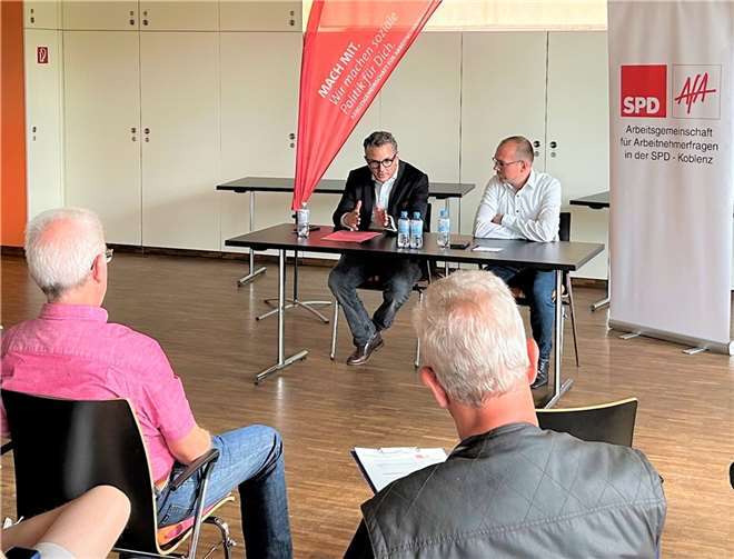 MdB Rudolph und AfA-Vorsitzender Lips bei der Veranstaltung zum Thema Fachkräftemangel. Foto: AfA Koblenz / Martin Schlüter